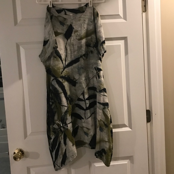 DRESS - Picture 4 of 8